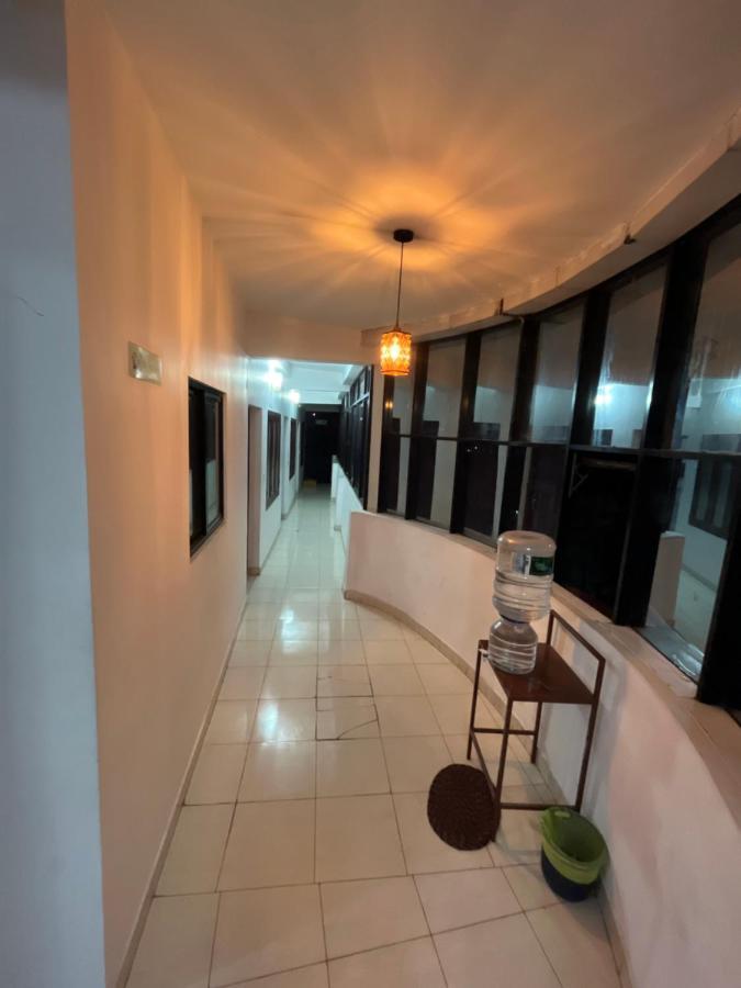 Tower 21 Regency Hotel Kochi Esterno foto